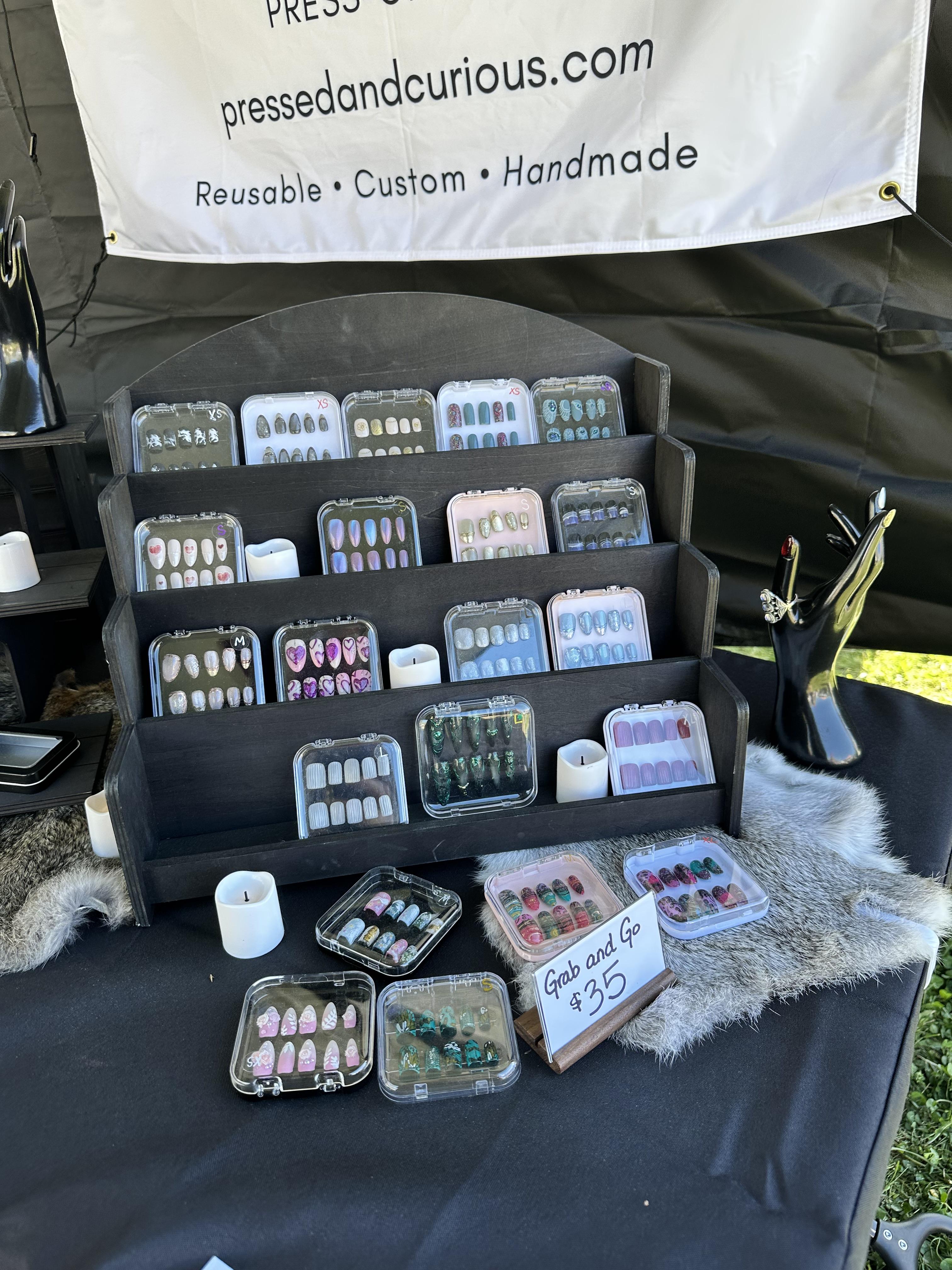 Table display with multiple nail set options